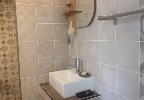© La petite maison La petite maison