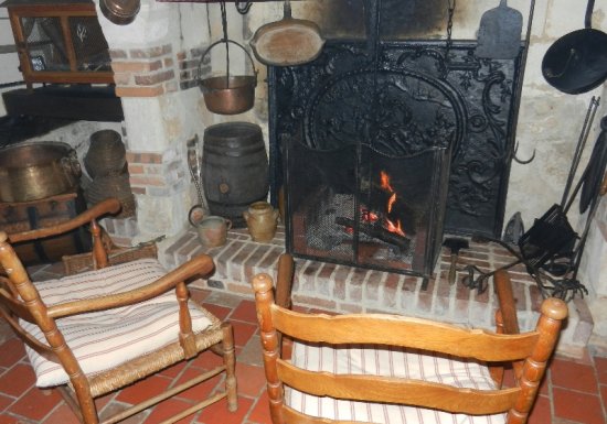 Le Clos de la Risle Gîte des 3 Vaches : cheminée, piscine et spa