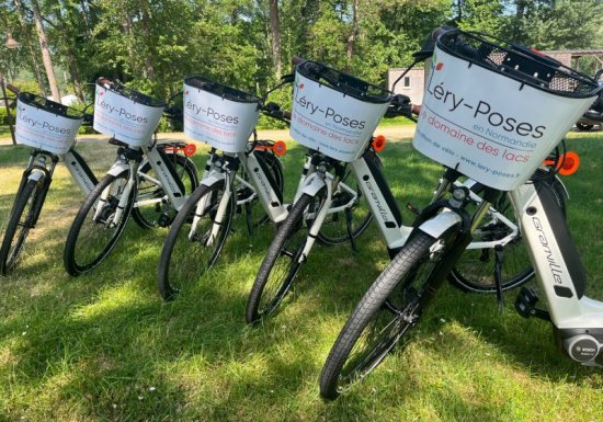 © Parc Léry Poses en Normandie Location vélos électriques Léry-Poses en Normandie
