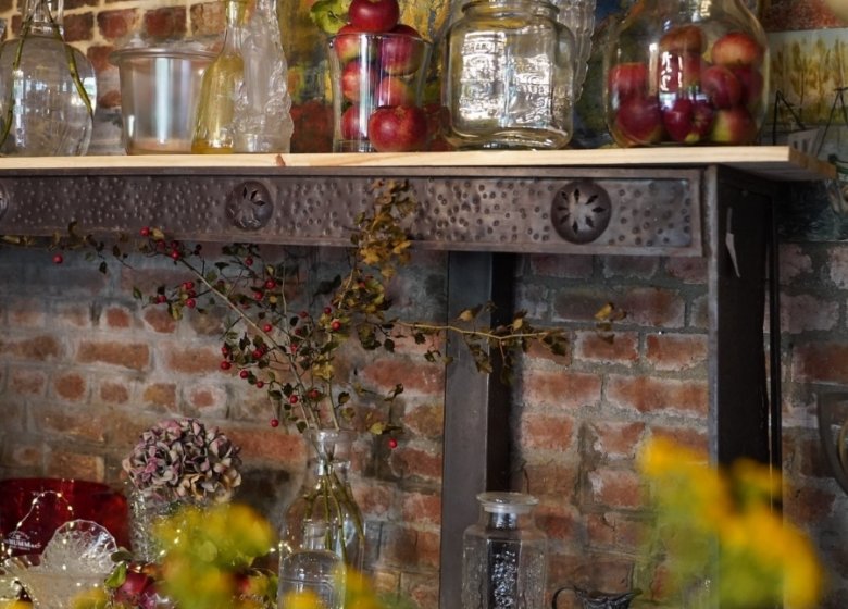 Madame Sortie d’Usine Morgny