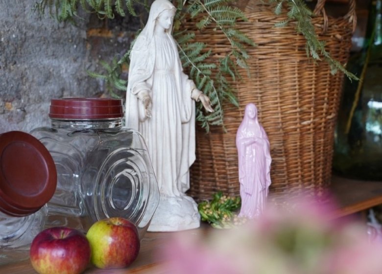 Madame Sortie d&rsquo;Usine Morgny