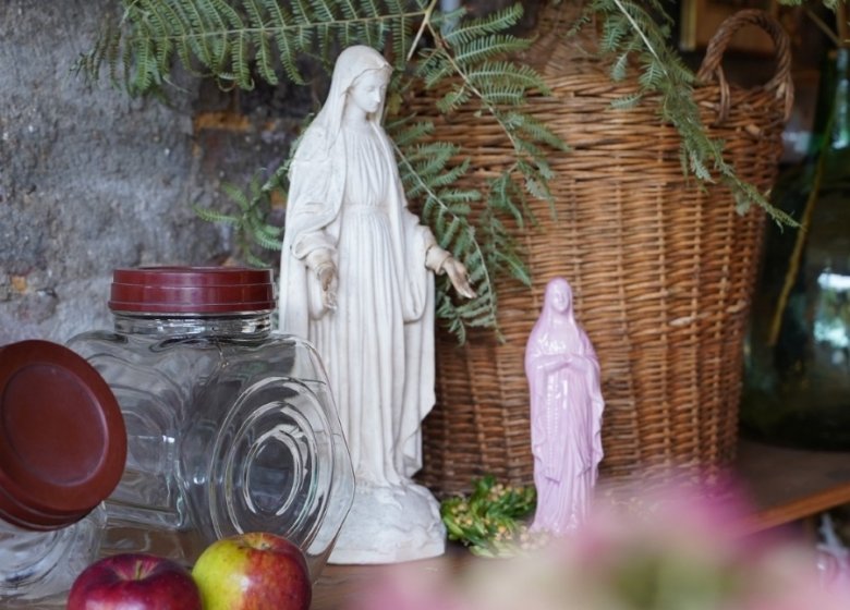 Madame Sortie d’Usine Morgny