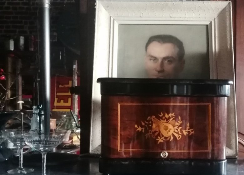 Madame Sortie d&rsquo;Usine Morgny