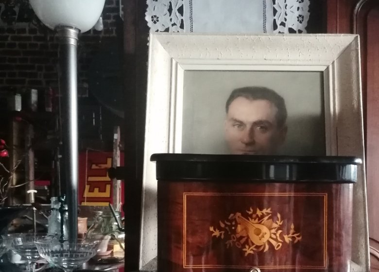 Madame Sortie d’Usine Morgny