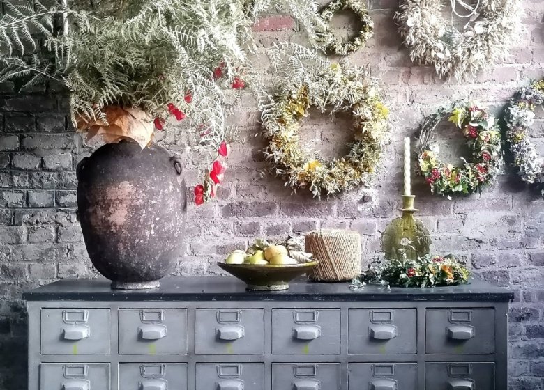 Madame Sortie d&rsquo;Usine Morgny