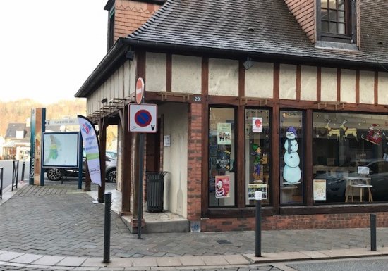 © OT Bernay Terres de Normandie Office de Tourisme Bernay Terres de Normandie – Accueil de Bernay