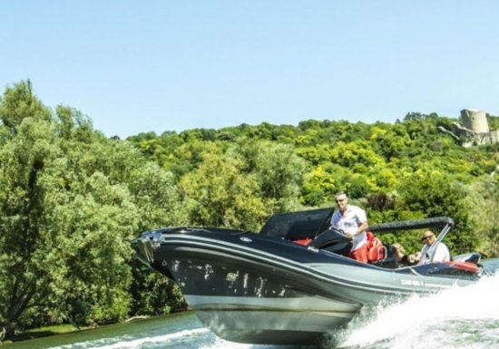 © Oyster Bar and Boat Oyster Boat