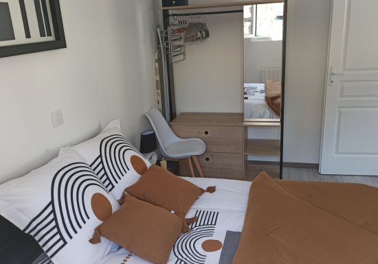 Cocon cosy avec parking, terrasse, WIFI – L’étape Da Estréla 1