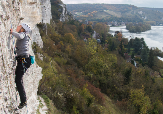 Sortie escalade en falaise au Val Saint-Martin