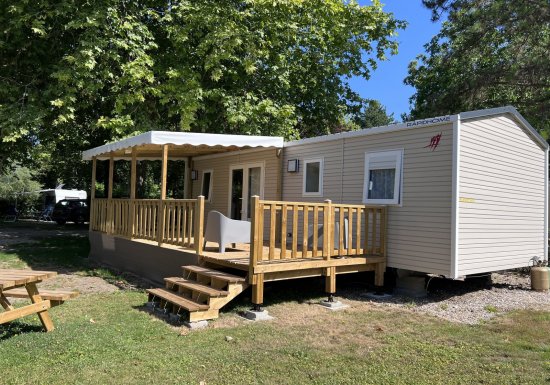 ©Camping Château de Bouafles Camping, caravaning du Château de Bouafles – location et résidentiel 
Espace bien être