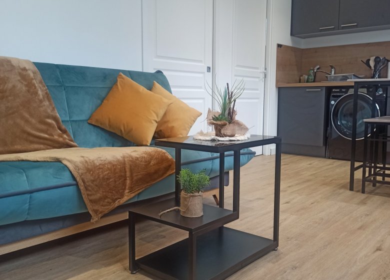 Nid douillet industriel, parking, terrasse, WIFI – L’étape Da Estréla 2