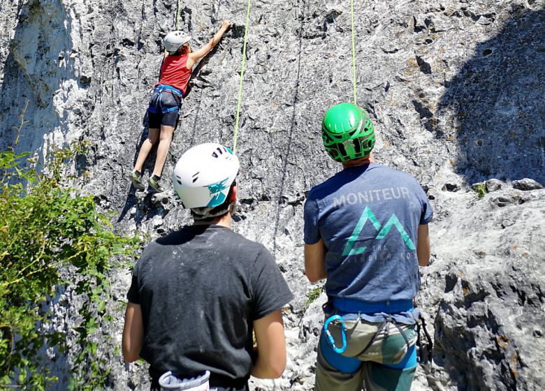Sortie escalade en falaise au Val Saint-Martin