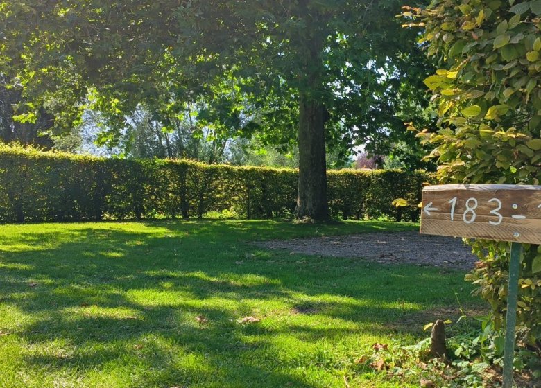 Camping, caravaning du Château de Bouafles – location et résidentiel