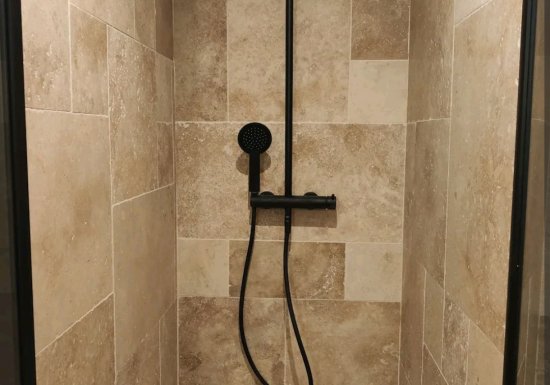 © Chambre d'hôtes Ménilles La Grange d’Alexandra – La Chambre