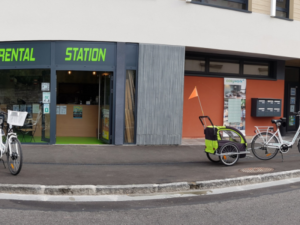 Givernon Location / Bike Rental Station