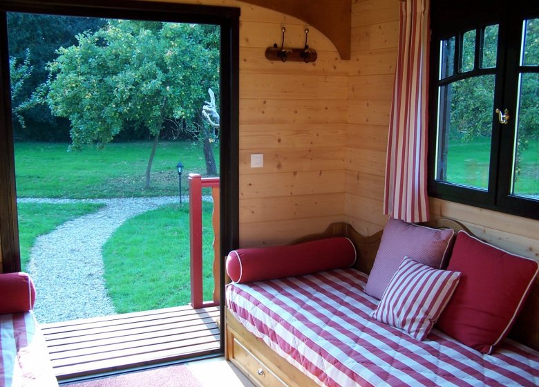 Roulotte Reinette : cosy, piscine et jacuzzi