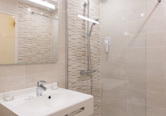 ©HoteldeLorme Hôtel de l’Orme