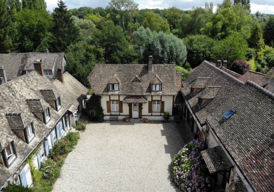 La Lévrière La Lévrière