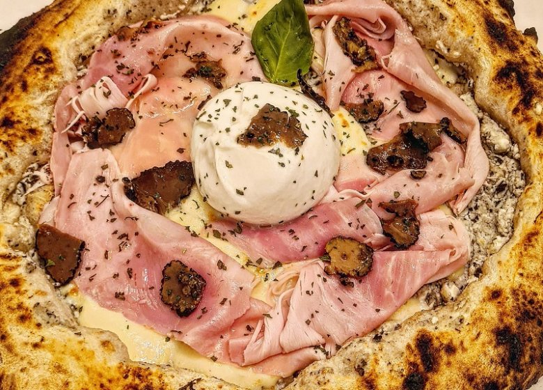 Una Pizza di Napoli