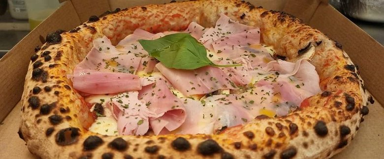 Una Pizza di Napoli