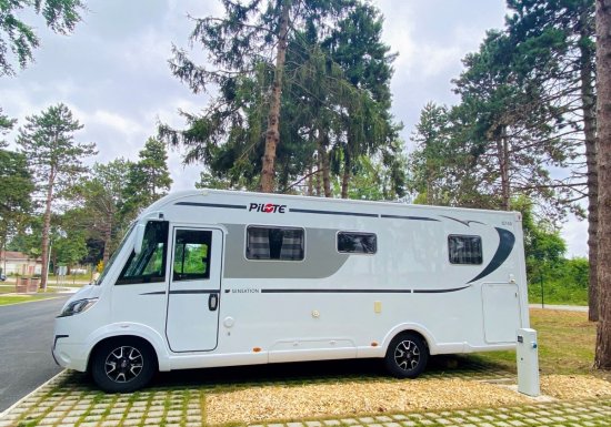 ML VITTORI Aire de camping-cars du Vexin Normand