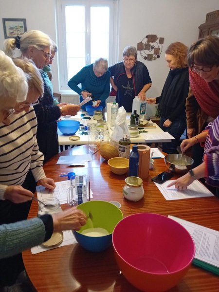 Fabriquer ses produits naturels à la maison forestière des Hogues
