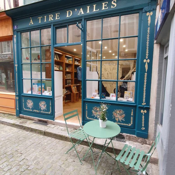 À Tire d’Ailes