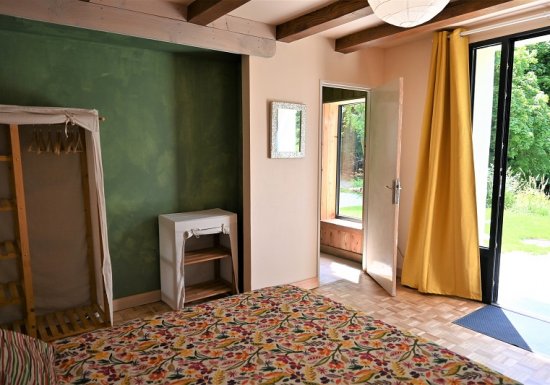 Laure Gravier  Gîte « Entre Rive et Colline »