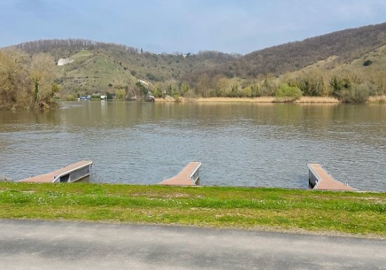 MAJALIS PMR – Gites du Bord de Seine – LÉRY-POSES EN NORMANDIE