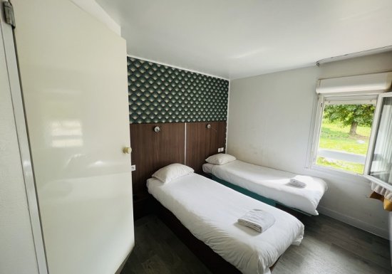 Kyriad direct Val de reuil Kyriad Direct