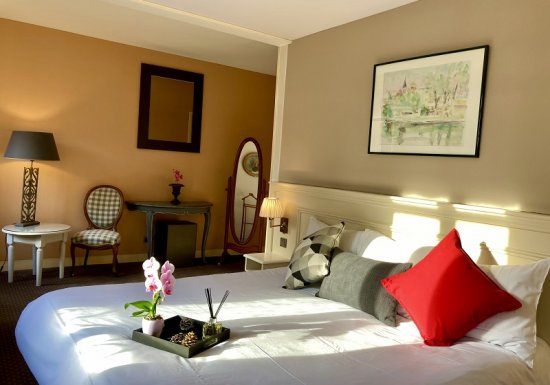 Château Corneille_Le val d'hazey_gaillon Hôtel Château Corneille