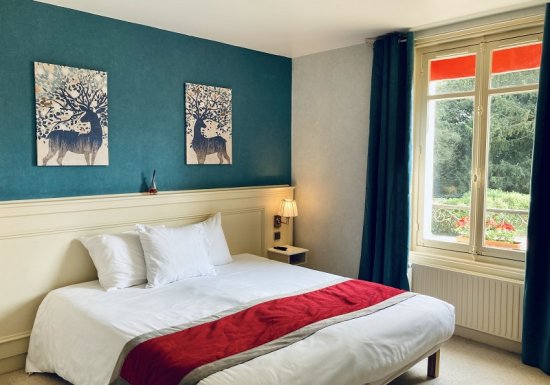 Château Corneille_Le val d'hazey_gaillon Hôtel Château Corneille
