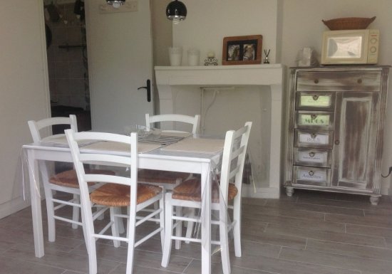 © La petite maison La petite maison