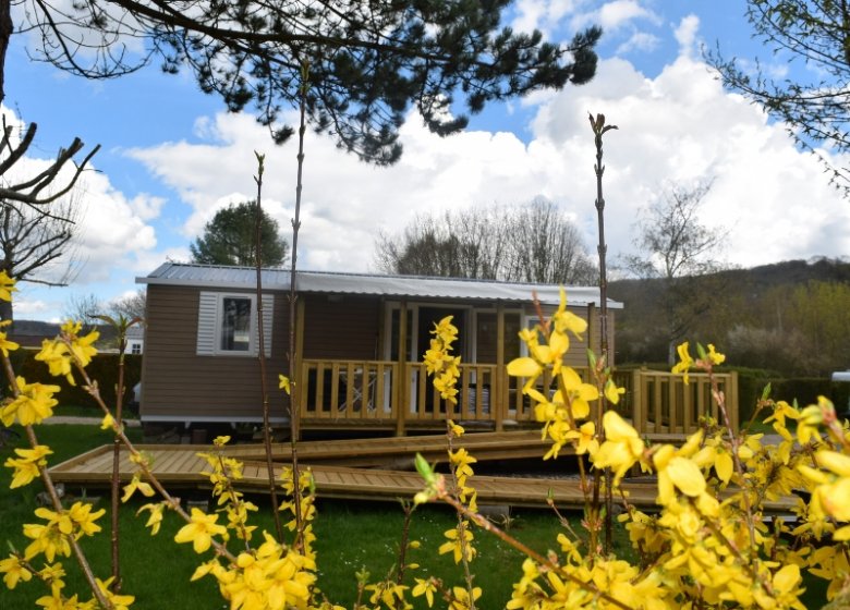 Camping, caravaning du Château de Bouafles – location et résidentiel