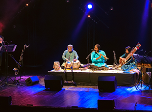 © L'Estive-Pamela Perschke Sangata au Théâtre Legendre à Evreux